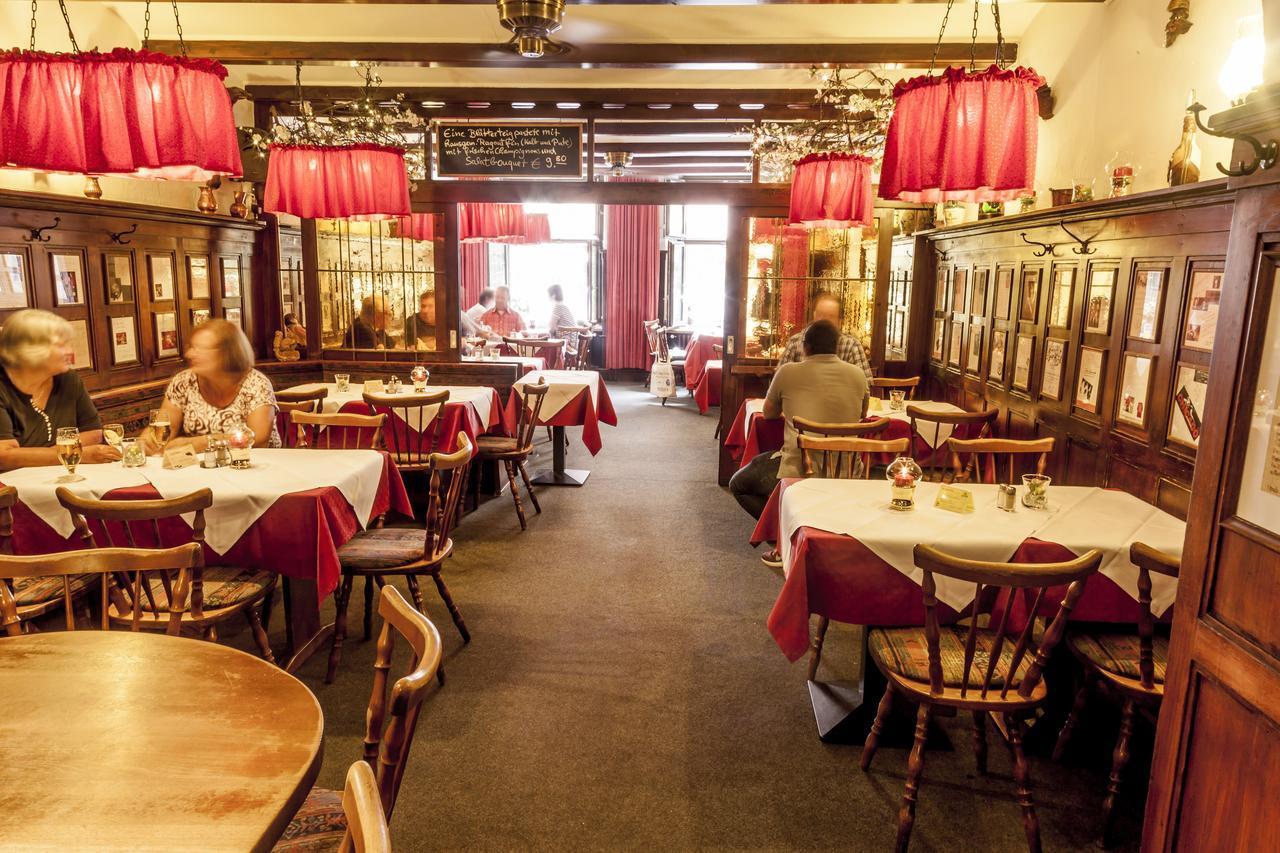 Gasthaus Loewen ไฟรบวร์กอิมไบรส์เกา ภายนอก รูปภาพ